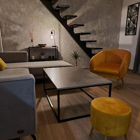 Apartments Vranes Тиват Экстерьер фото