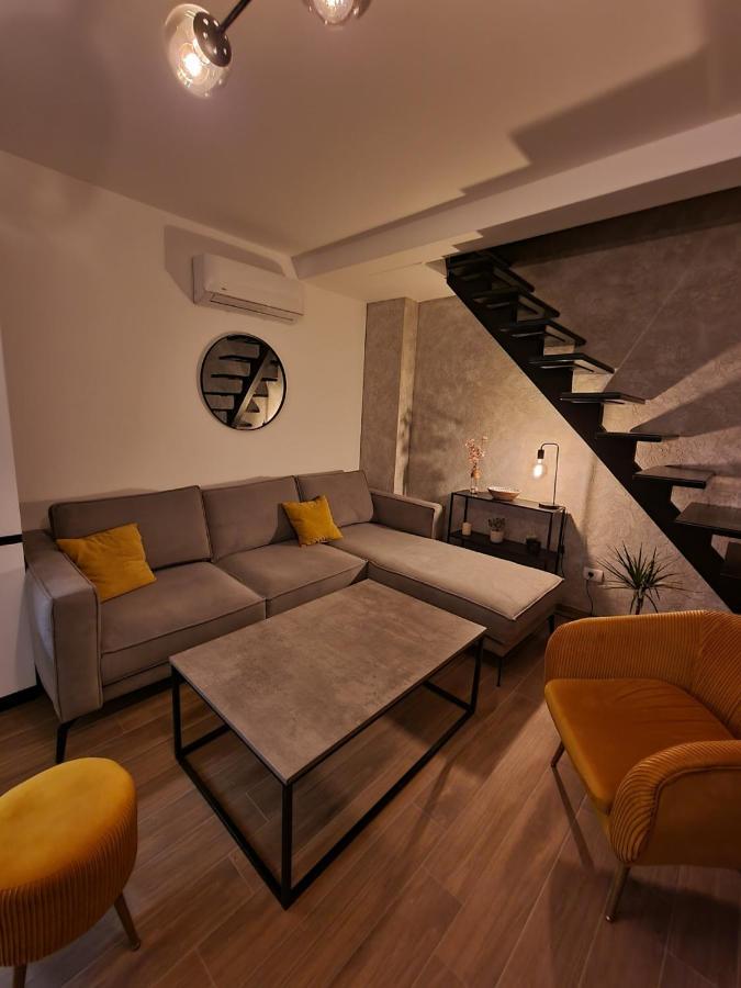 Apartments Vranes Тиват Экстерьер фото